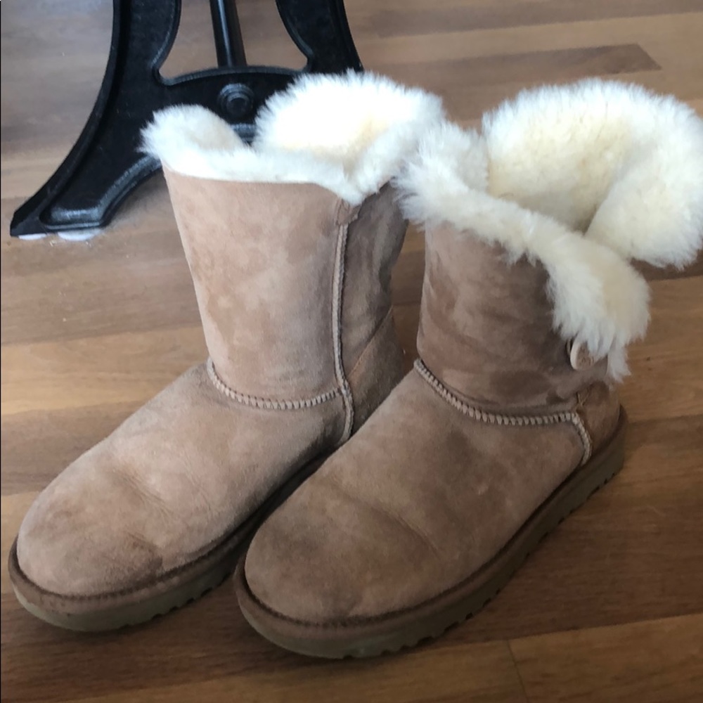 Ugg Bailey Button Ii Boot - image 1